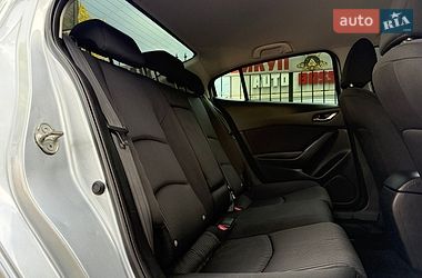 Седан Mazda 3 2016 в Николаеве