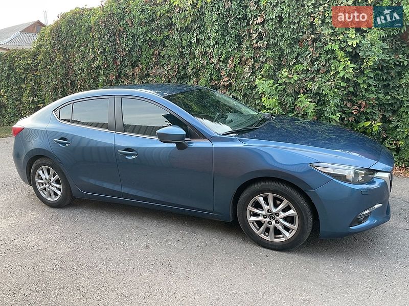 Седан Mazda 3 2017 в Полтаві