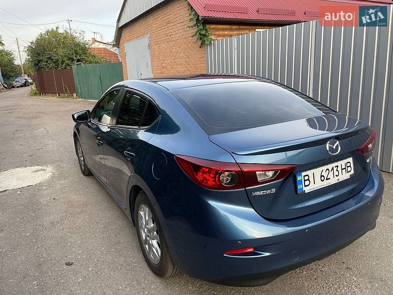 Седан Mazda 3 2017 в Полтаві
