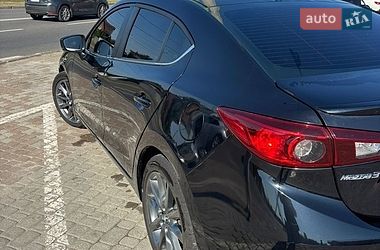 Седан Mazda 3 2017 в Харькове