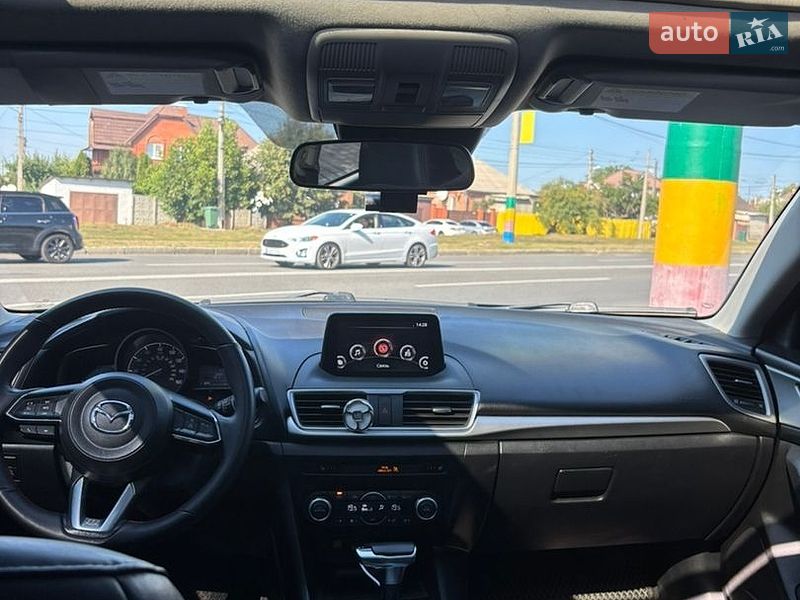 Седан Mazda 3 2017 в Харькове