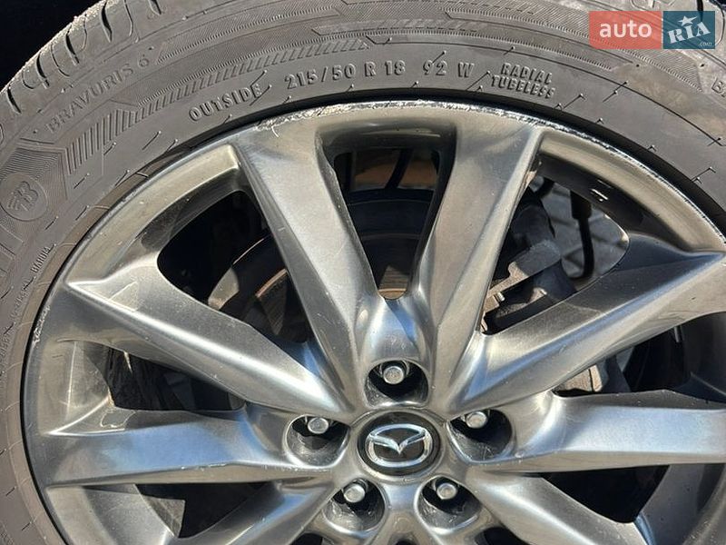 Седан Mazda 3 2017 в Харькове