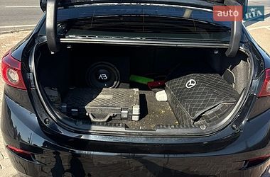Седан Mazda 3 2017 в Харькове