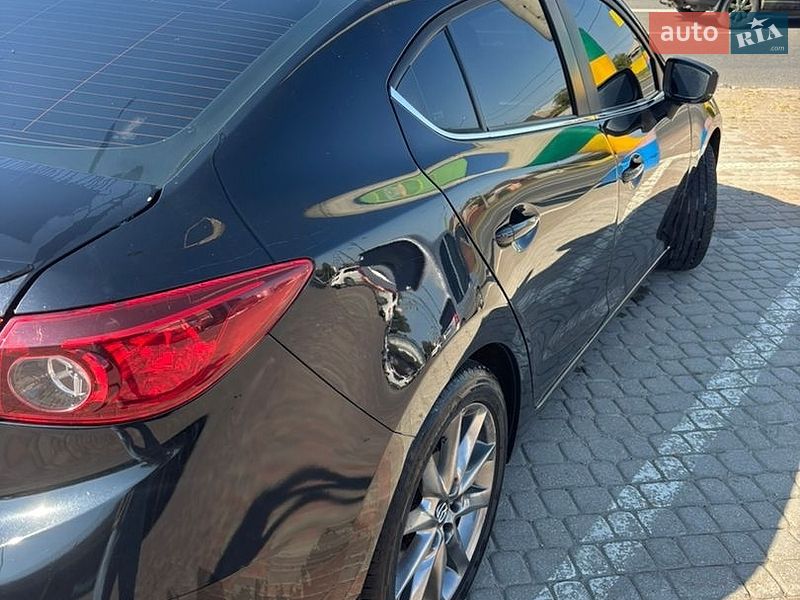 Седан Mazda 3 2017 в Харькове