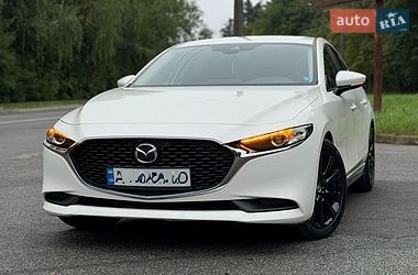 Mazda 3  2021