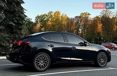 Седан Mazda 3 2018 в Харькове