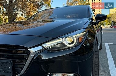 Седан Mazda 3 2018 в Харькове