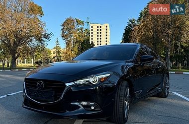 Седан Mazda 3 2018 в Харькове