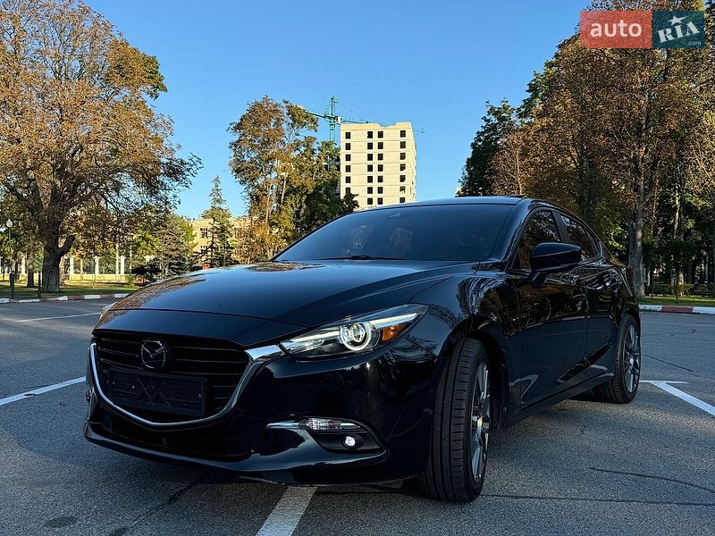Седан Mazda 3 2018 в Харькове
