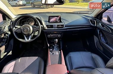 Седан Mazda 3 2018 в Харькове