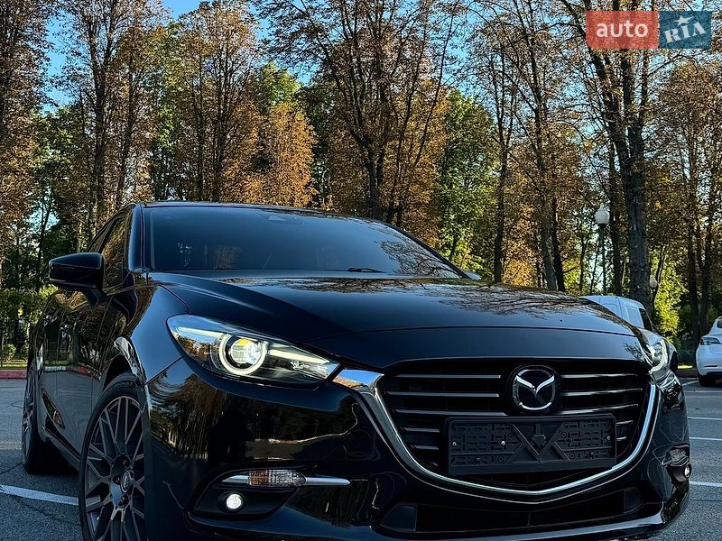 Седан Mazda 3 2018 в Харькове