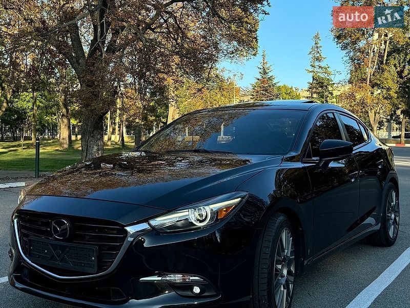 Седан Mazda 3 2018 в Харькове