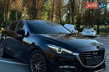 Седан Mazda 3 2018 в Харькове