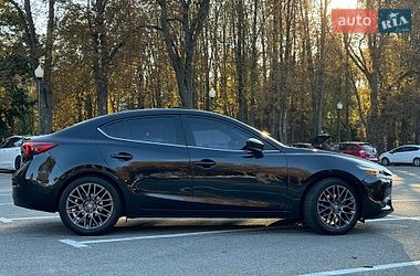 Седан Mazda 3 2018 в Харькове