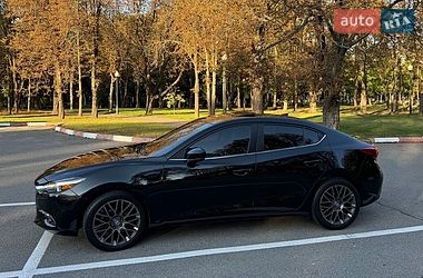Седан Mazda 3 2018 в Харькове