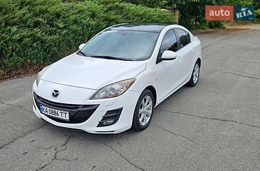 mazda 3 2010 в Малин від професійного продавця Максим