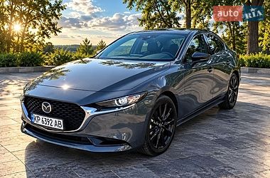 mazda 3 2022 в Дніпро (Дніпропетровськ) від професійного продавця Владимир Лещенко