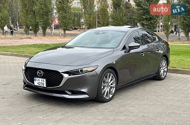 Седан Mazda 3 2019 в Черкассах