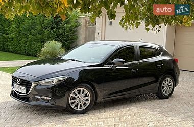 mazda 3 2017 в Одесса от профессионального продавца Артем