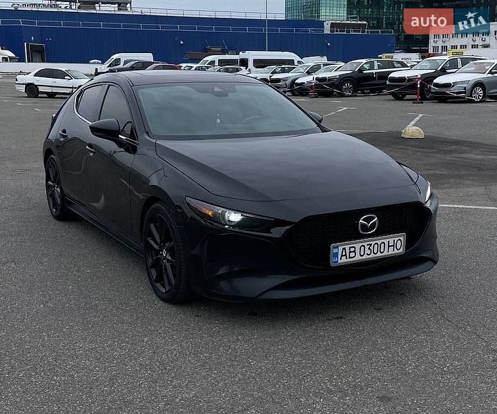 Хэтчбек Mazda 3 2019 в Киеве