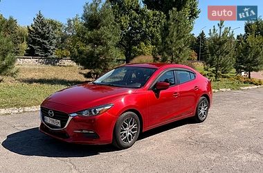 Седан Mazda 3 2017 в Кременчуге Седан Mazda 3 2017 в Кременчуге