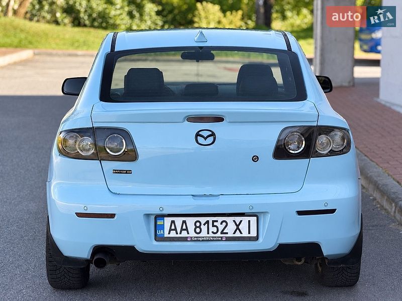 Седан Mazda 3 2004 в Броварах