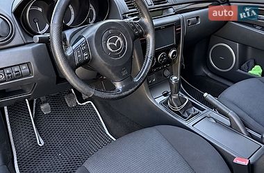 Седан Mazda 3 2004 в Броварах