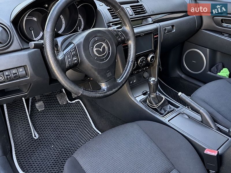 Седан Mazda 3 2004 в Броварах