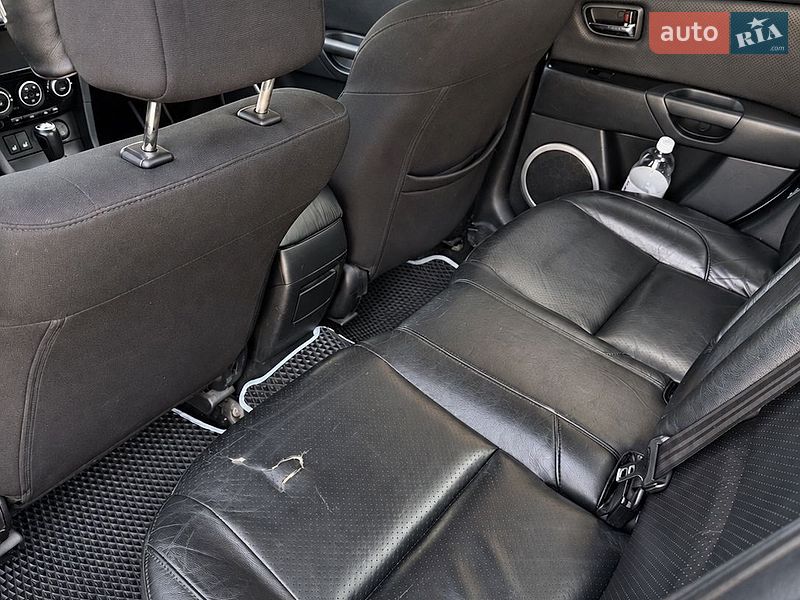 Седан Mazda 3 2004 в Броварах
