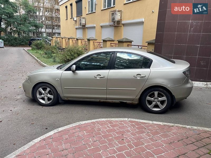 Седан Mazda 3 2005 в Киеве