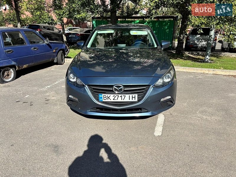 Mazda 3 2016