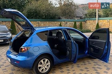 Хэтчбек Mazda 3 2005 в Могилев-Подольске