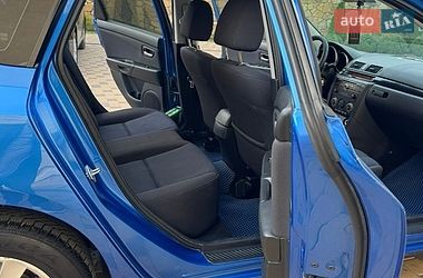 Хэтчбек Mazda 3 2005 в Могилев-Подольске