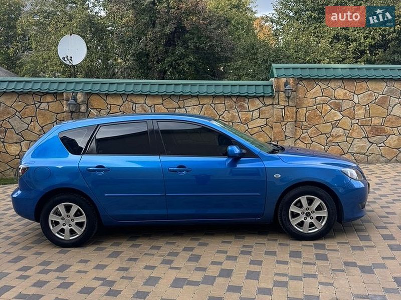 Хэтчбек Mazda 3 2005 в Могилев-Подольске