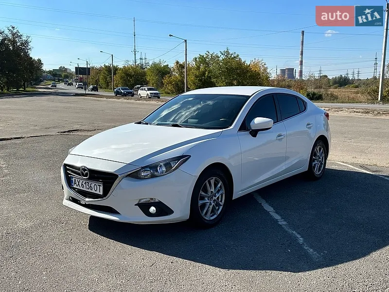 Mazda 3 2015