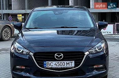 Mazda 3  2018