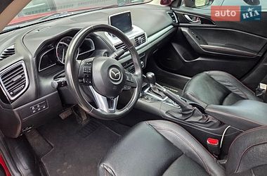 Седан Mazda 3 2014 в Ровно
