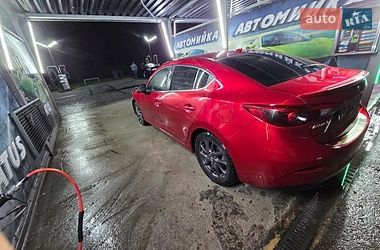 Седан Mazda 3 2014 в Ровно