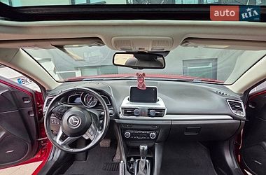 Седан Mazda 3 2014 в Ровно