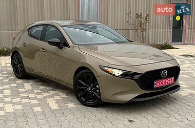 Mazda 3  2025