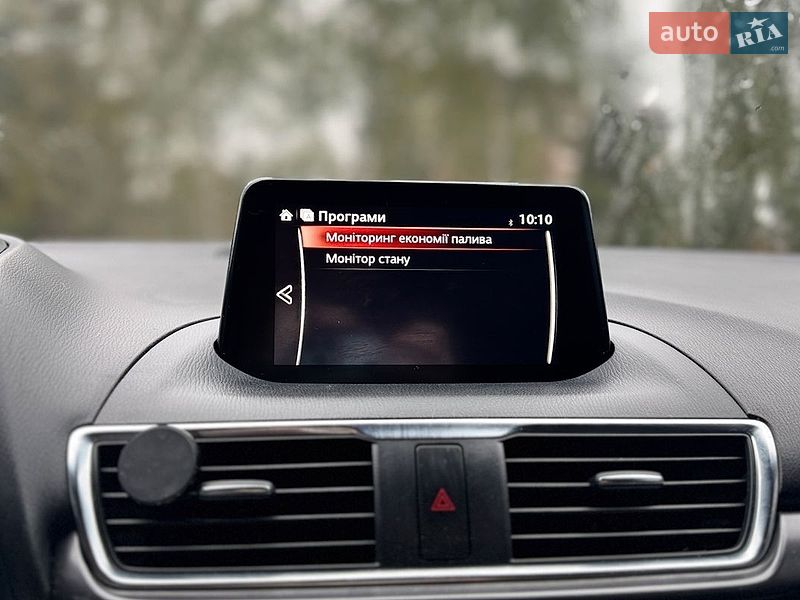 Хэтчбек Mazda 3 2017 в Львове