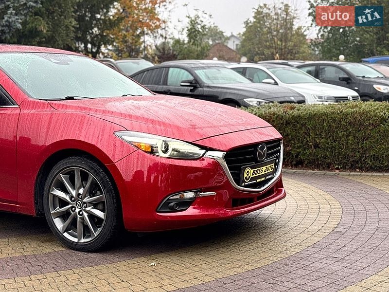 Хэтчбек Mazda 3 2017 в Львове