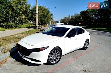 Mazda 3  2019
