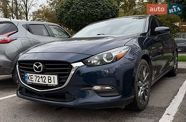 Mazda 3  2018