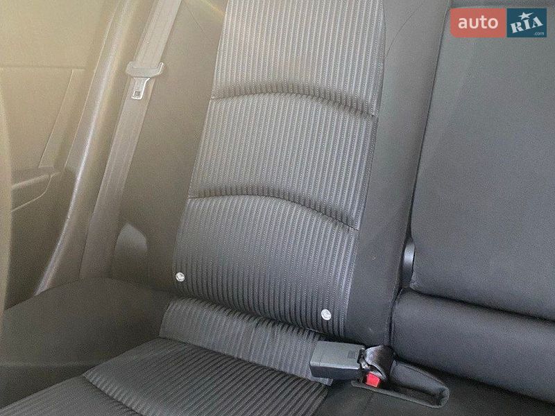 Седан Mazda 3 2015 в Києві