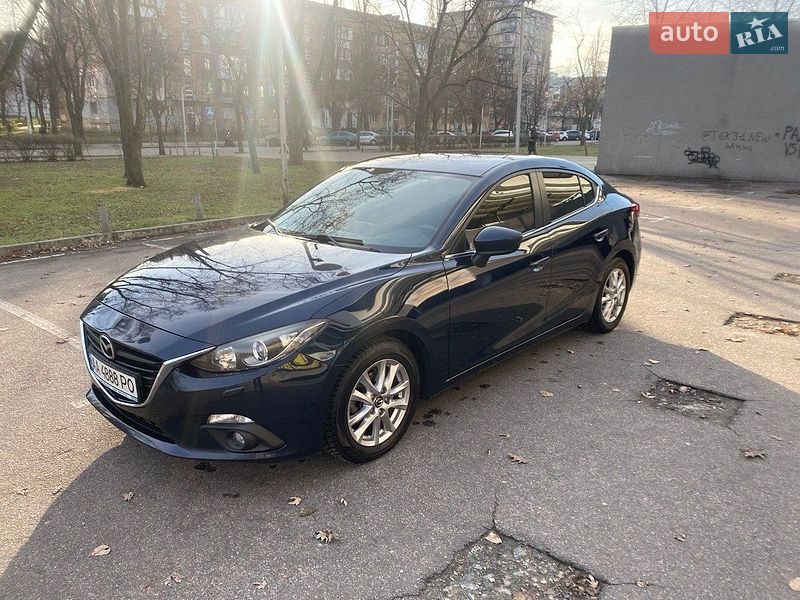 Седан Mazda 3 2015 в Києві