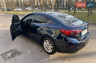 Седан Mazda 3 2015 в Києві