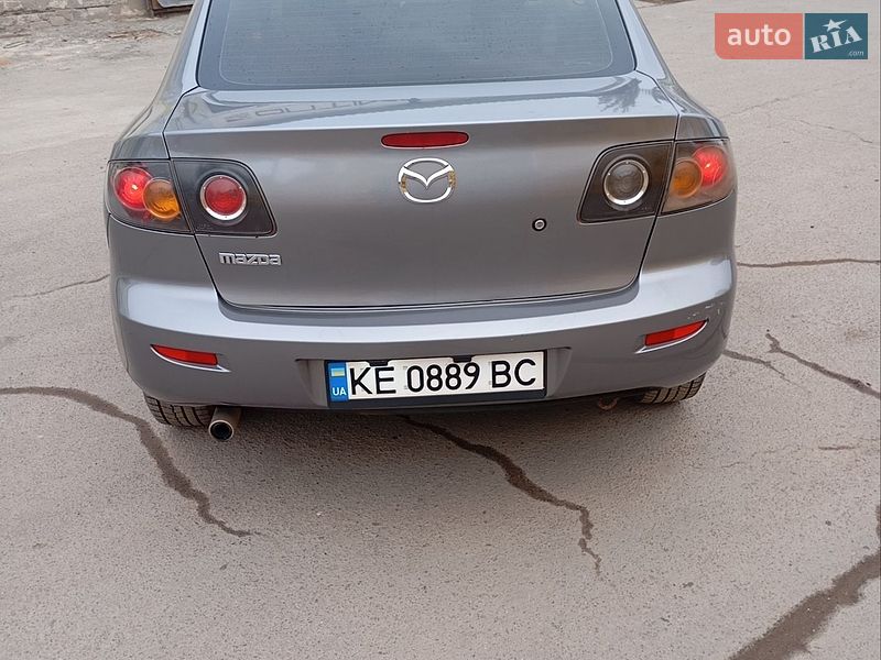 Седан Mazda 3 2005 в Кривому Розі