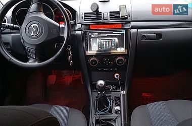 Mazda 3  2005