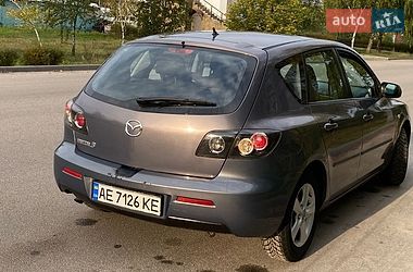 Хэтчбек Mazda 3 2006 в Каменском